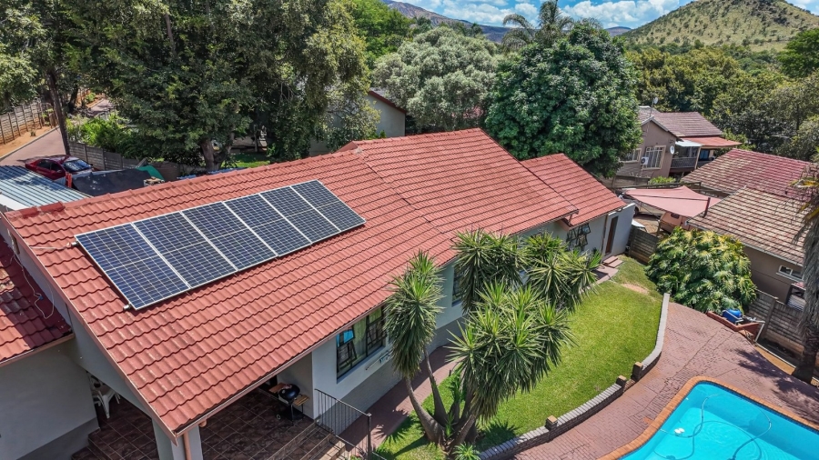 4 Bedroom Property for Sale in Safari Gardens North West